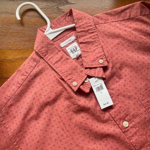 GAP Untucked Casual Button Down Shirt